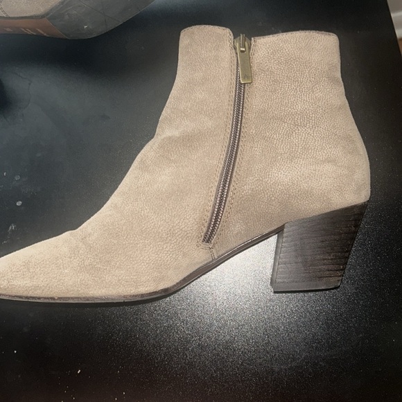 Aquatalia waterproof faylynn suede booties size 9.5 - Picture 7 of 11